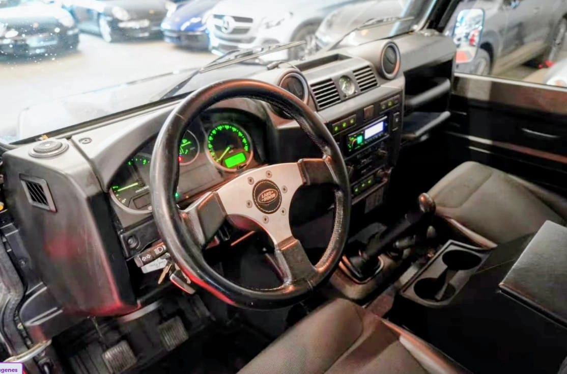Land Rover Defender 110 TD4 - Imagen 15