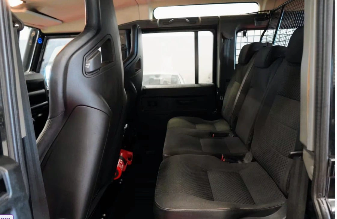 Land Rover Defender 110 TD4 - Imagen 18